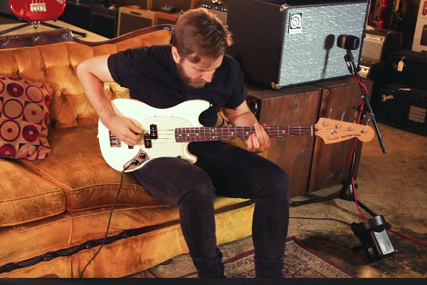 Snacks 034: Fender Mustang PJ Bass, Olympic White
