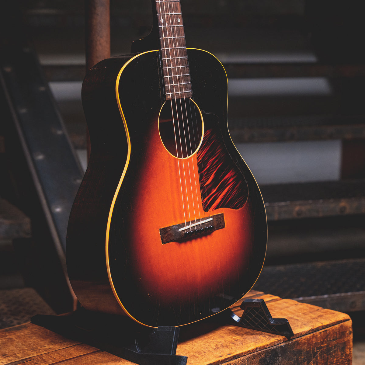 1938 Kalamazoo KG-11 Acoustic Guitar, Burst w/ Case - Used