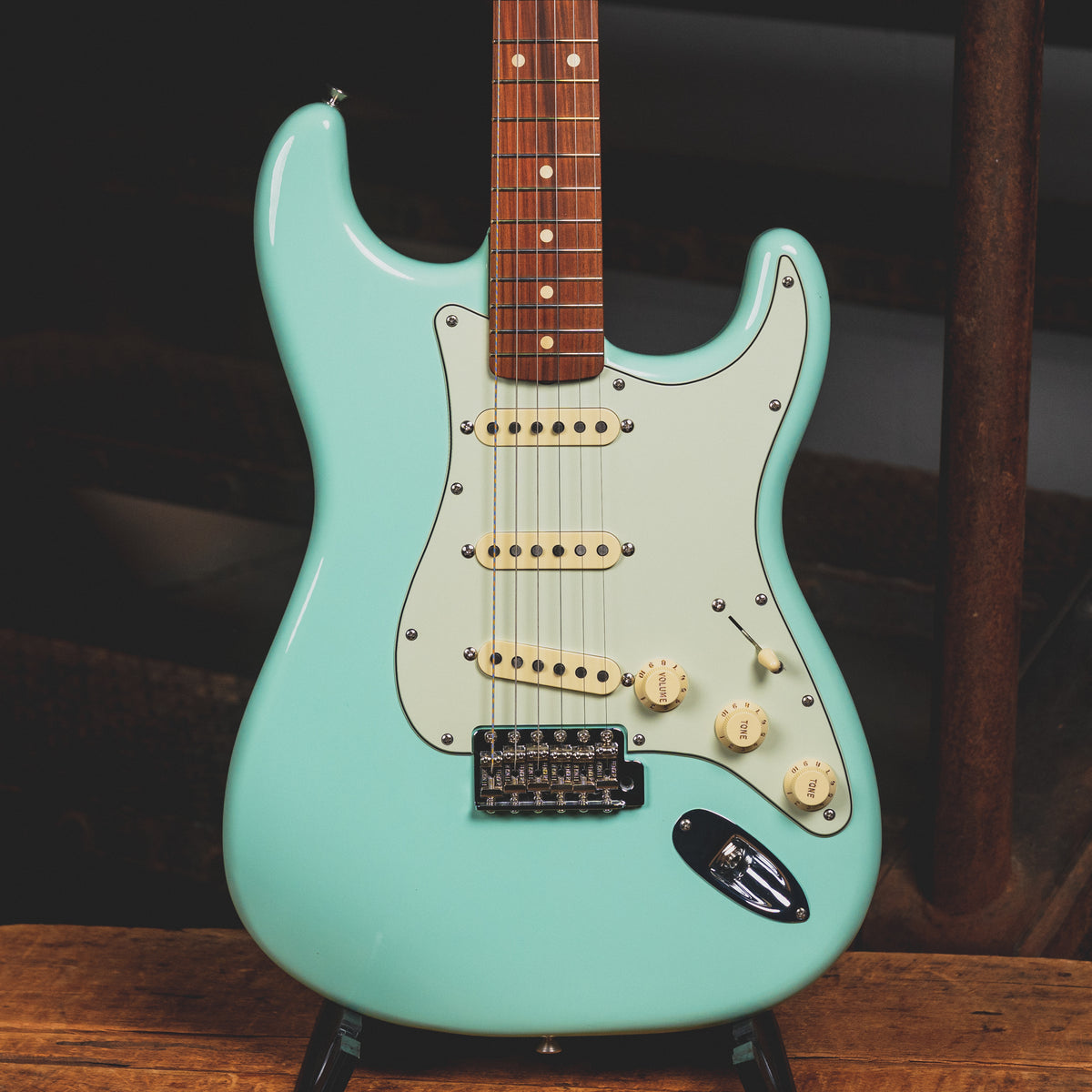 2019 Fender Vintera 60's Stratocaster Electric Guitar Surf Green w/ OGB - Used