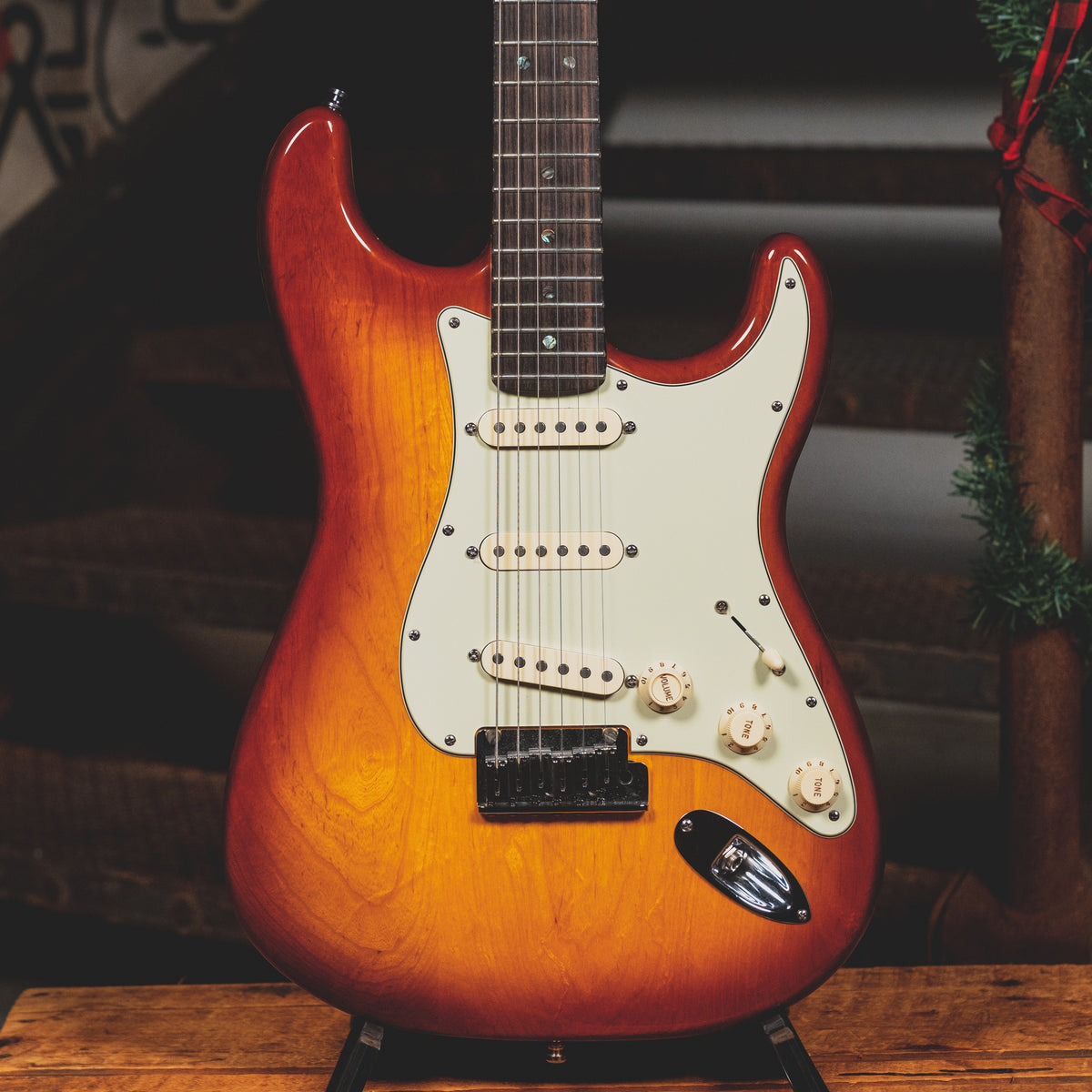 2008 Fender American Deluxe Ash Stratocaster Electric Guitar, Tobacco Sunburst w/Hard Case - Used