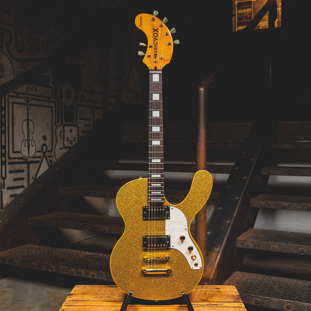 Musicvox Space Ranger Electric Guitar, Gold Sparkle w/Gig Bag - Used
