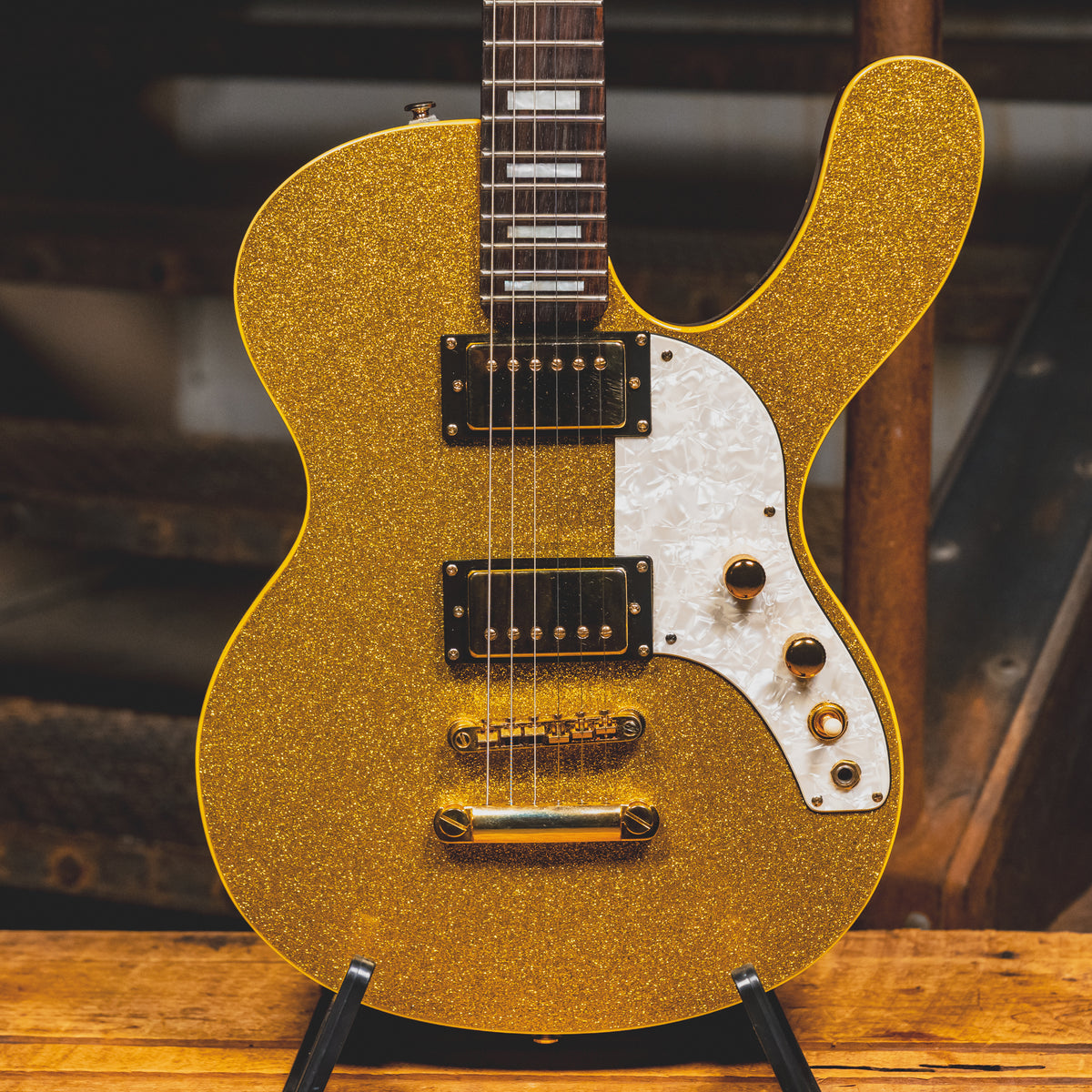 Musicvox Space Ranger Electric Guitar, Gold Sparkle w/Gig Bag - Used