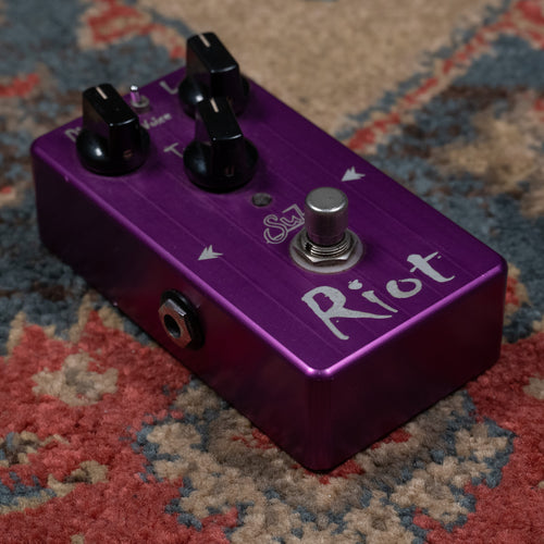 Suhr Riot Distortion Effect Pedal - Used
