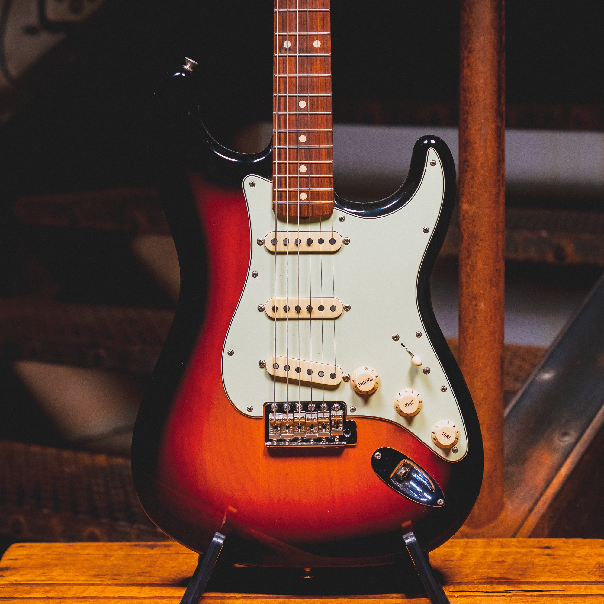 ギター Fender Mexico CLASSIC 60S ST 3CS Fender Mexico CLASSIC 60S ST 3CS Fender American Original