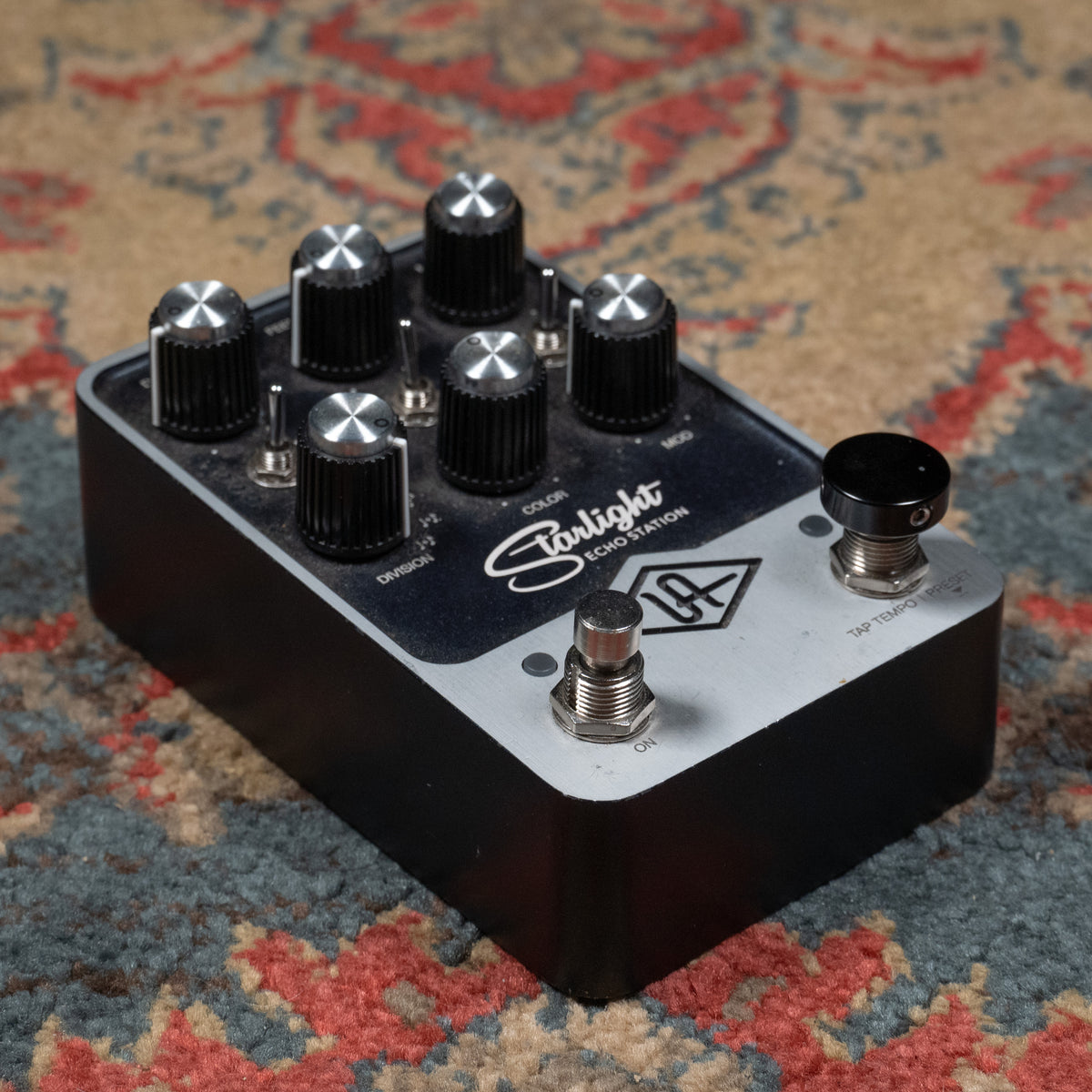 Universal Audio Starlight Echo Station Delay Effect Pedal - Used