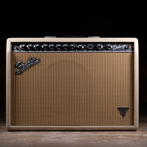 Fender Deluxe Vintage Modified Combo Guitar Amplifier, Blonde w/ Foot Switch and Cover - Used