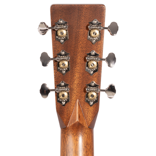 Martin 000-28 Acoustic Guitar, Sunburst w/Hardshell Case