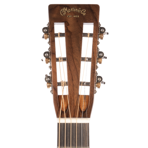 Martin Custom Shop 000 12-Fret 28-Style Acoustic Guitar, Adirondack Spruce/Wild Grain East Indian Rosewood