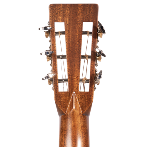Martin Custom Shop 000 12-Fret 28-Style Acoustic Guitar, Adirondack Spruce/Wild Grain East Indian Rosewood