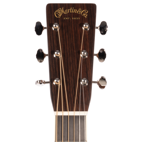 Martin Custom Shop D Dreadnought Acoustic Guitar, 28-Style, Sitka Spruce Bearclaw/Quilted Mahogany