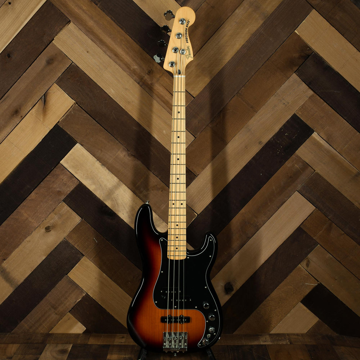 Fender Deluxe Active Precision Bass Special, Maple, 3-Tone Sunburst - Used