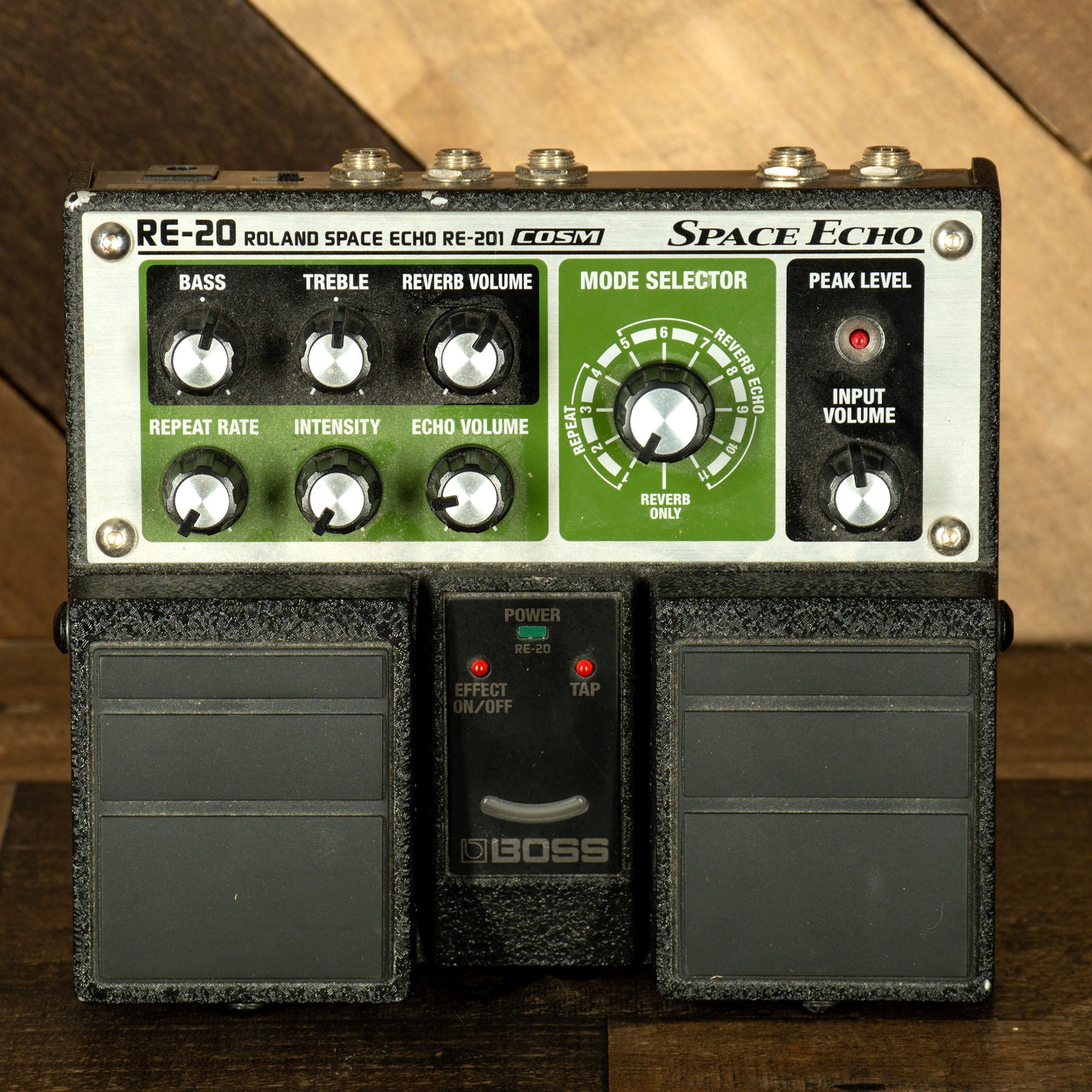 re 20 pedal Boss RE20 Space Echo
