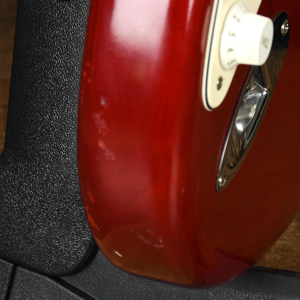 Fender Left Hand Highway One Stratocaster Red With Case - Used
