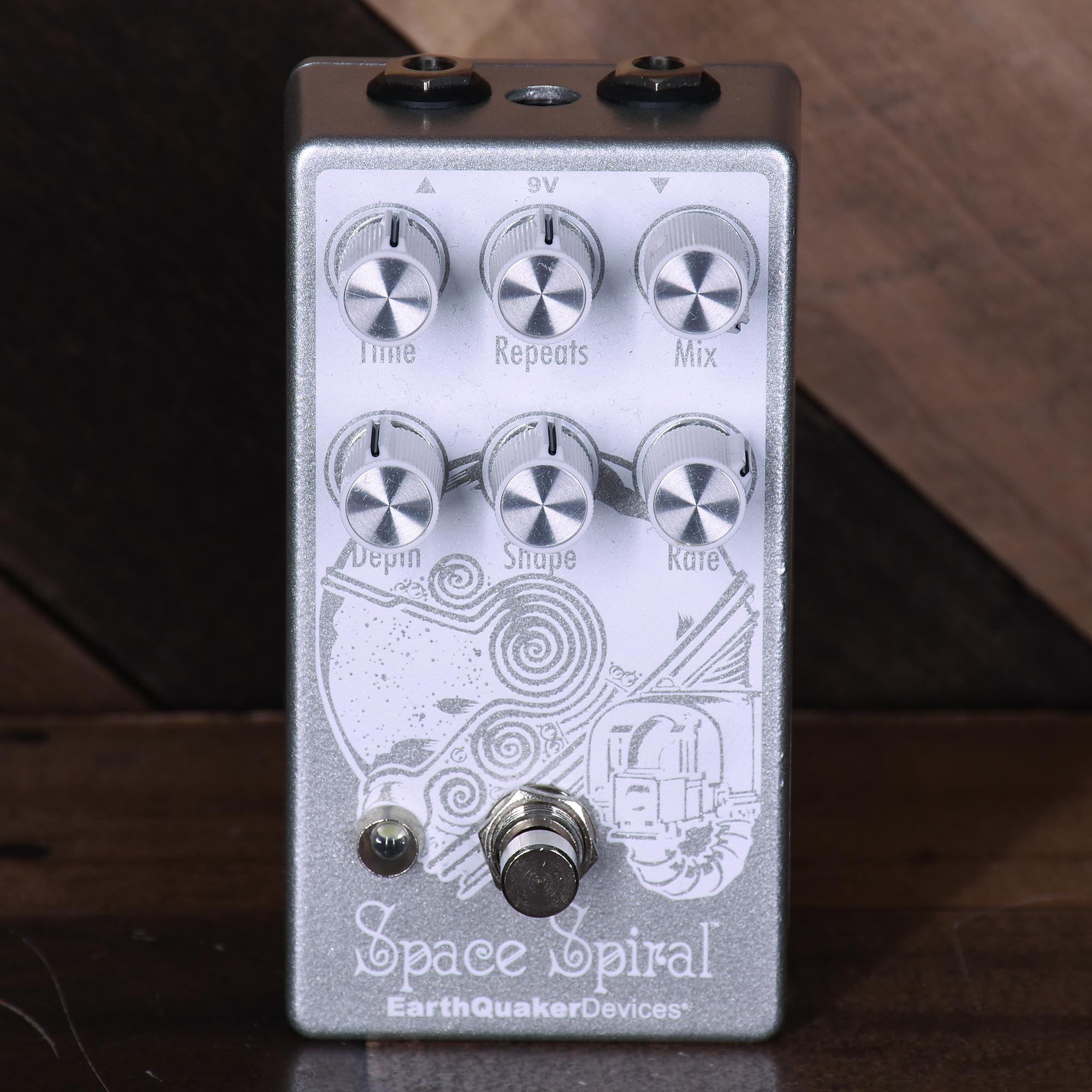 space spiral pedal Earthquaker Space Spiral V2 Modulated Delay