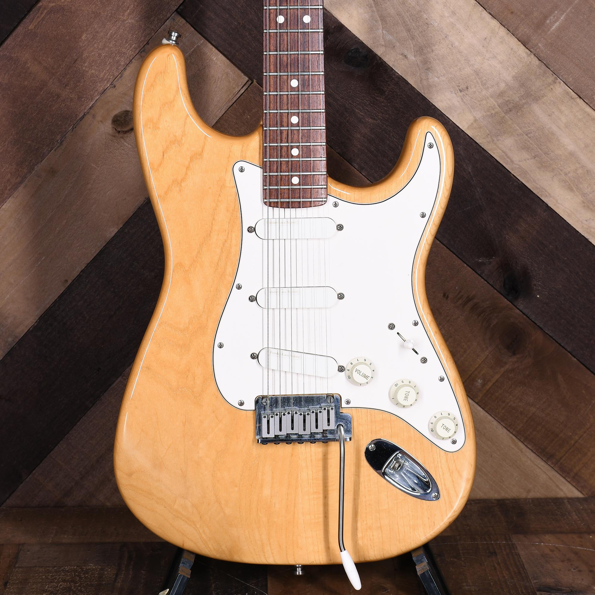 ギター Fender Stratocaster Plus Deluxe Mod Fender Strat Plus Deluxe Electric Guitar | Reverb