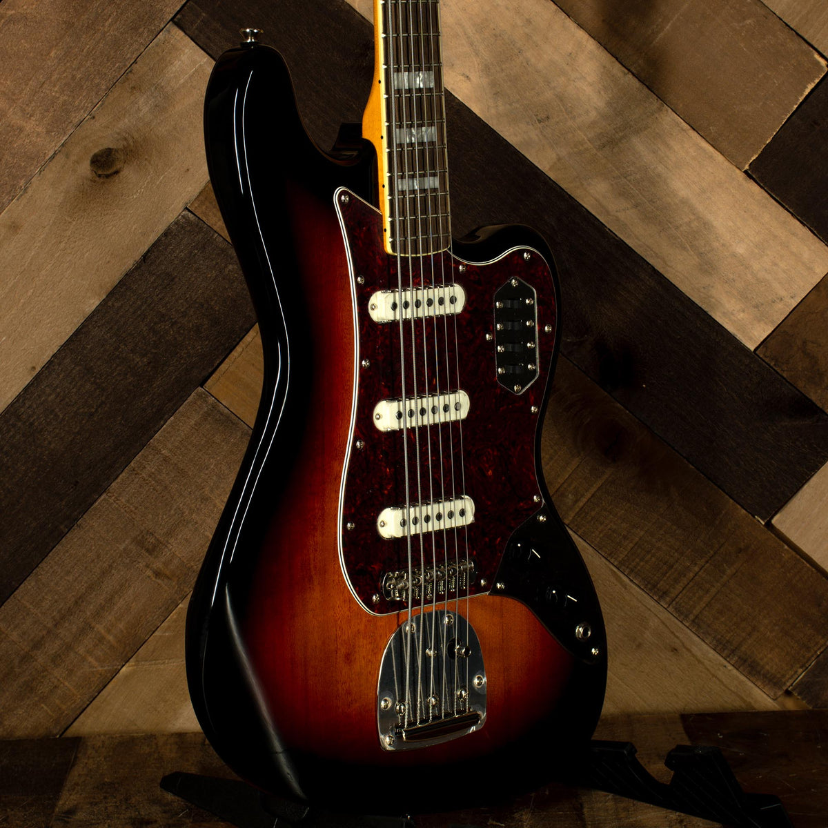 Squier 2020 Classic Vibe Bass VI 3 Color Sunburst - Used