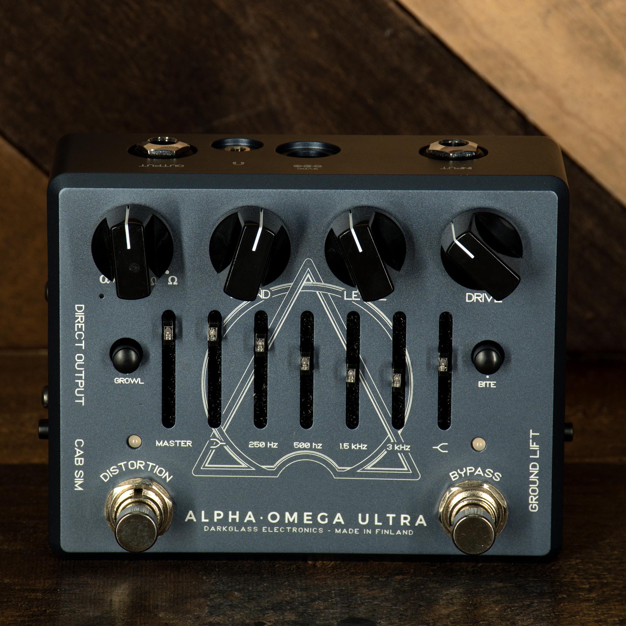 【美品】Darkglass Alpha Omega Ultra V1 Alpha·Omega Ultra with Aux In – Darkglass