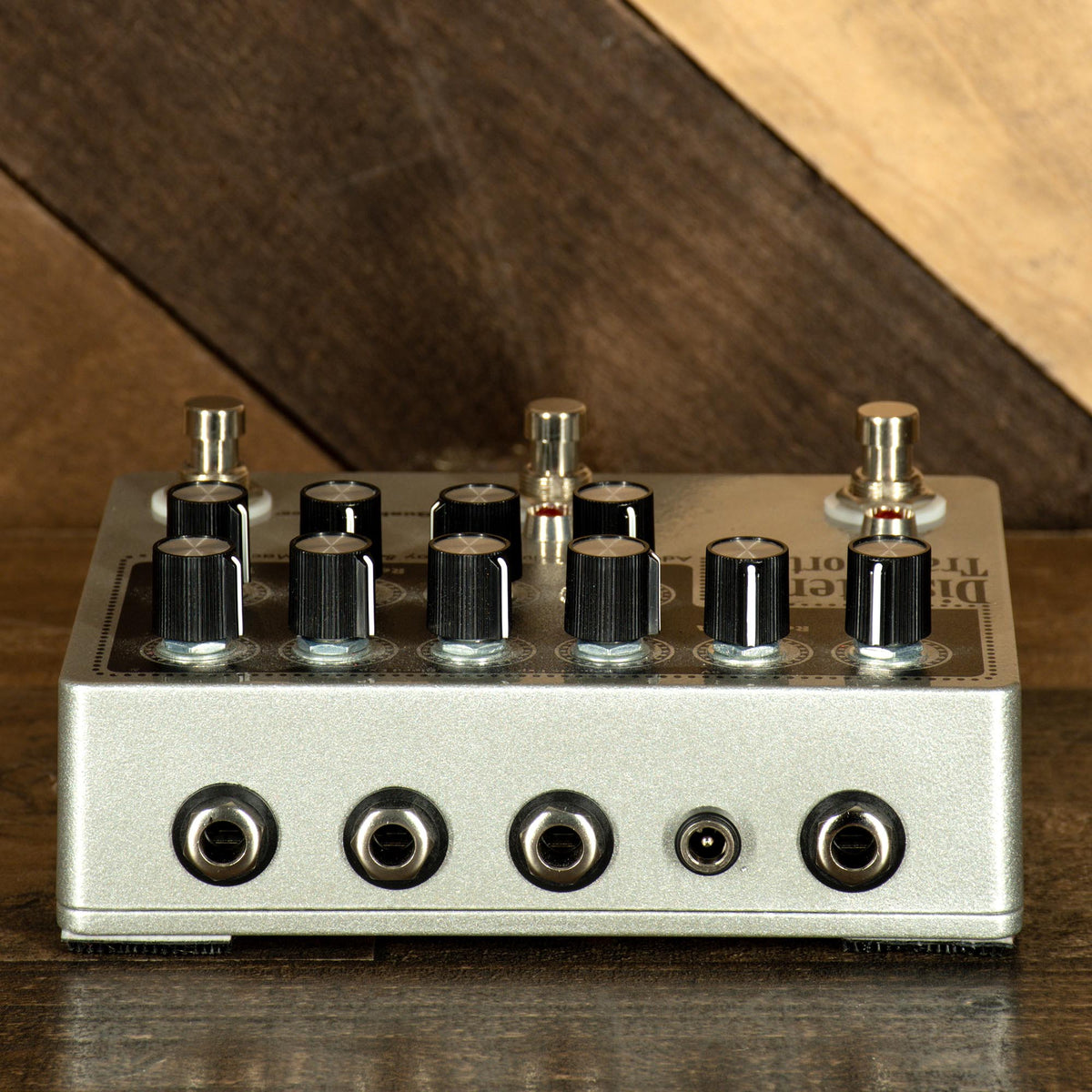 Earthquaker Disaster Transport SR Advanced Modulated Delay And Reverb Machine - Used
