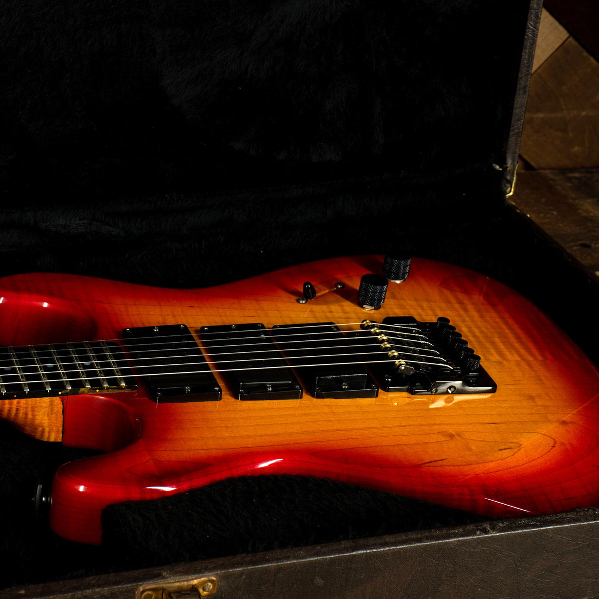 Guild 1985 S285 Aviator HH Cherry Burst With HC - Used