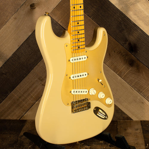 Fender 2014 60th Anniversary Classic Player Stratocaster, Desert Sand With OHC - Used