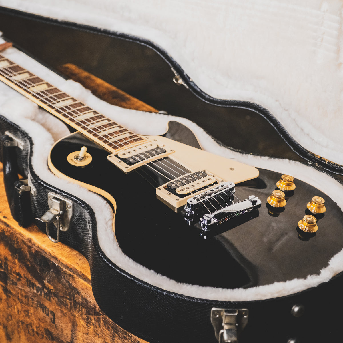 Gibson 2011 Les Paul Traditional Ebony With OHSC - Used