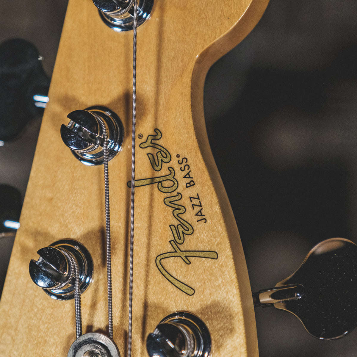 Fender 2020 Player V Jazz Bass, 3 Tone Sunburst - Used