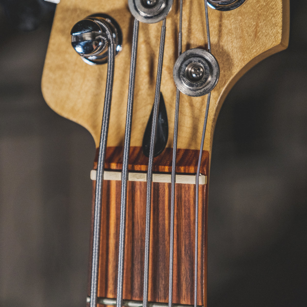 Fender 2020 Player V Jazz Bass, 3 Tone Sunburst - Used