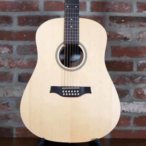 Seagull 2010 Walnut 12 Natural With Case - Used