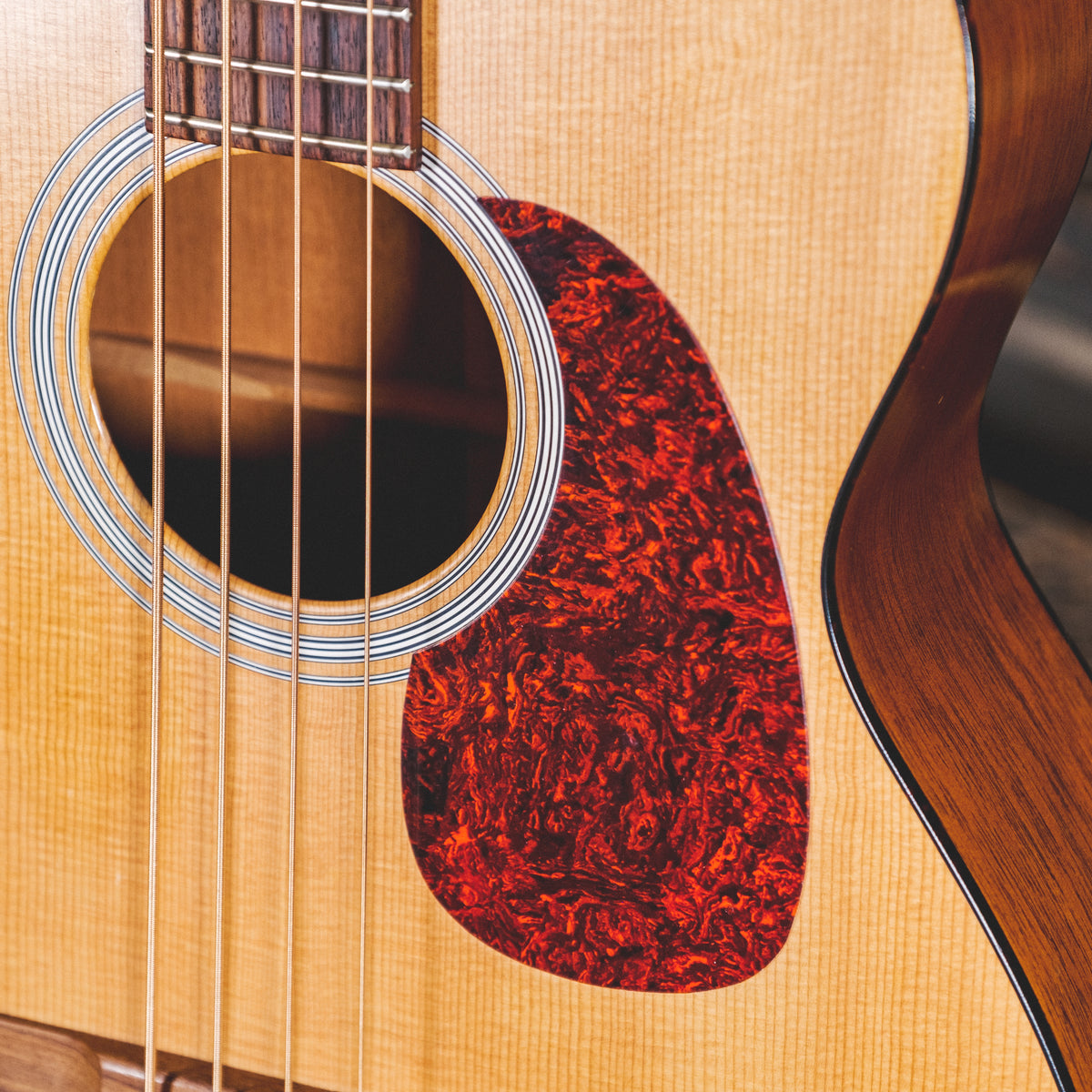 Martin 2001 B-1 Natural With OHSC - Used