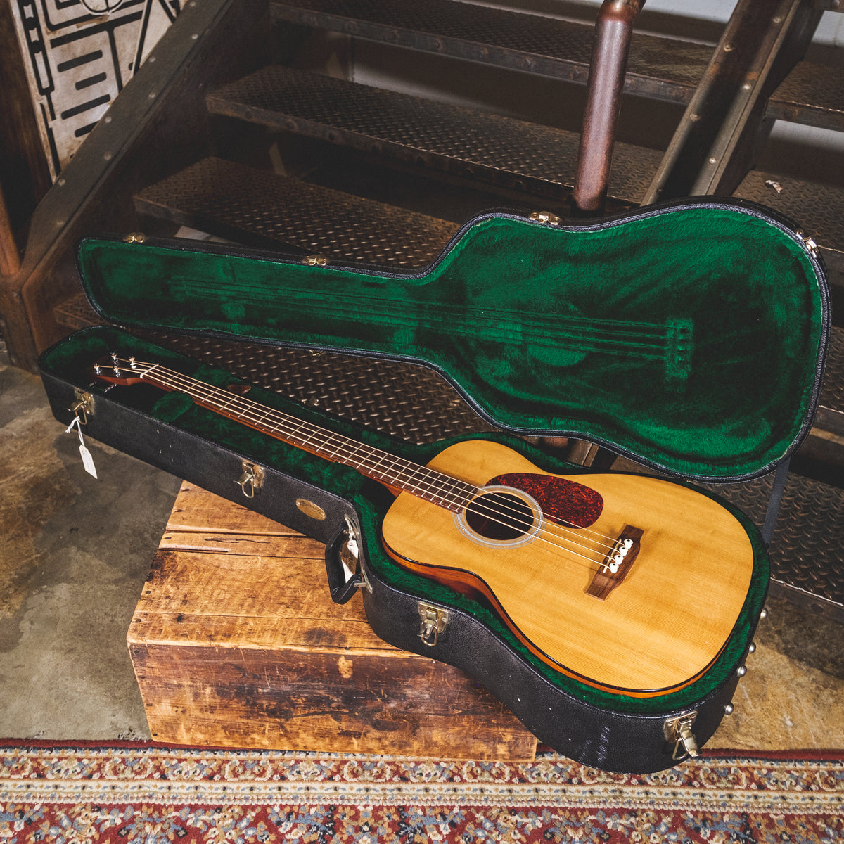 Martin 2001 B-1 Natural With OHSC - Used