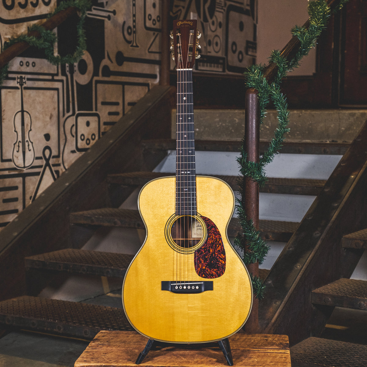 Martin 2003 000-28 Norman Blake With OHSC - Used