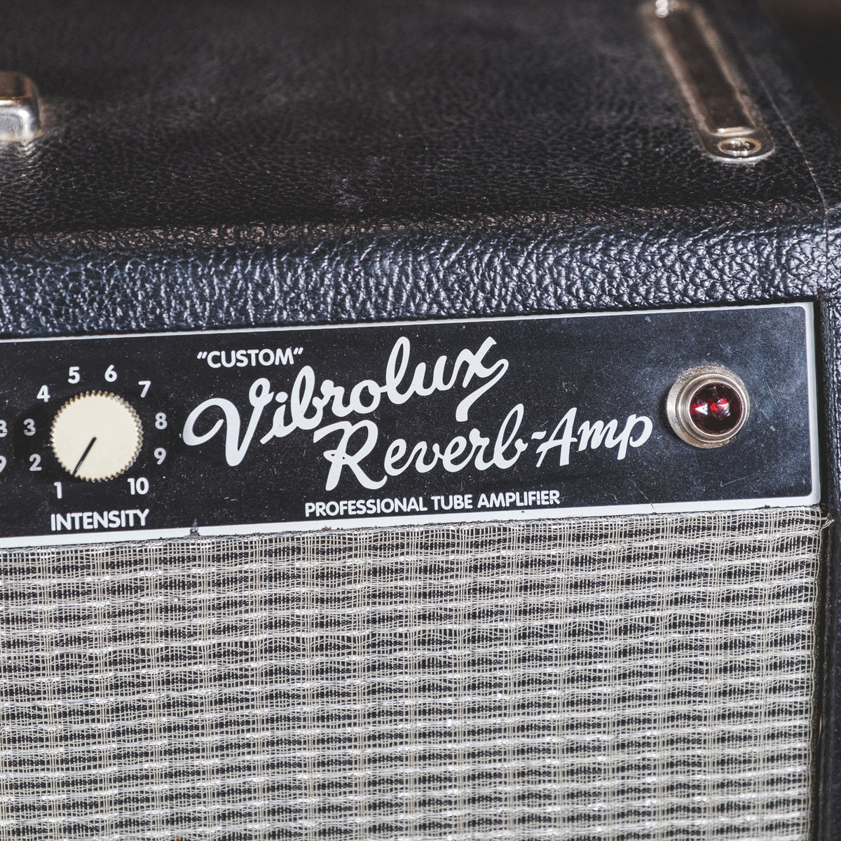 Fender 2010 Custom Vibrolux Reverb - Used