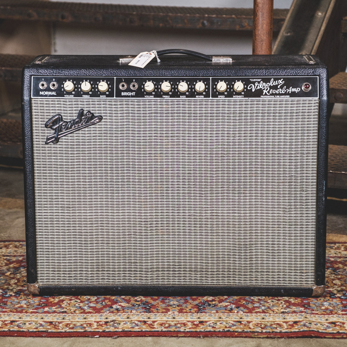 Fender 2010 Custom Vibrolux Reverb - Used