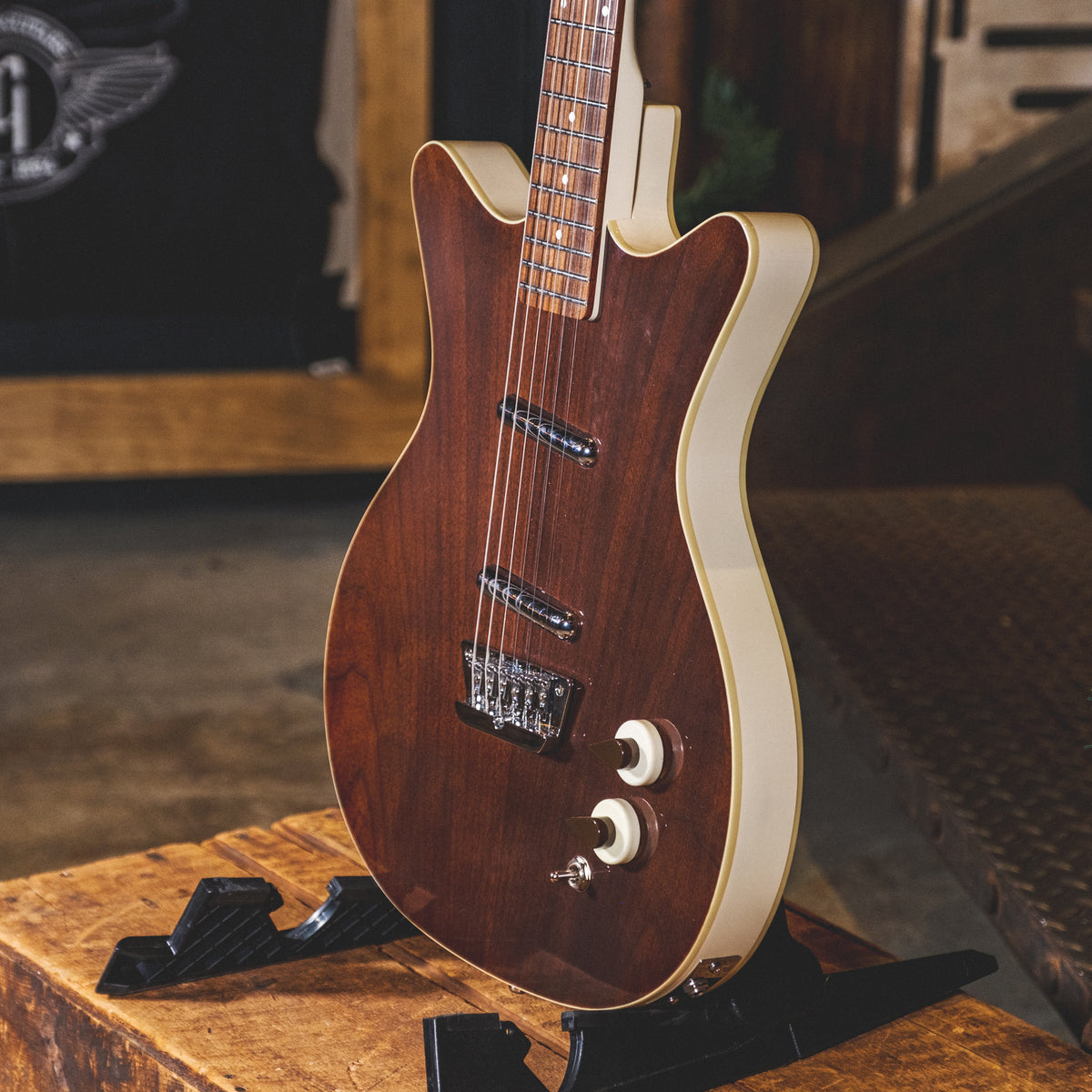 Danelectro D59 Divine Dark Walnut With Gig Bag - Used