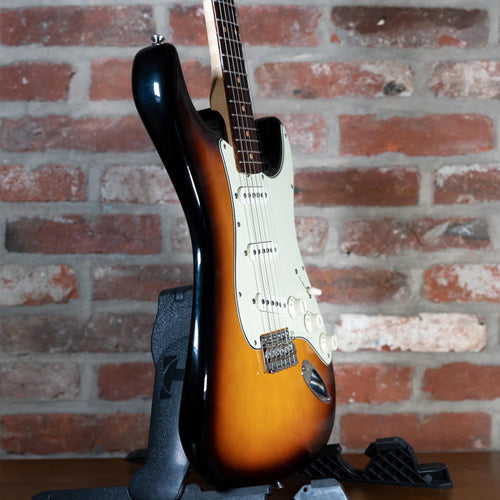 Fender 2019 Wildwood Thin Skin '59 Stratocaster, 3 Tone Sunburst - Used