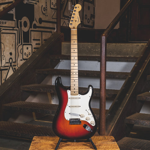 Fender 2013 American Standard Stratocaster, 3 Tone Sunburst With OHSC - Used