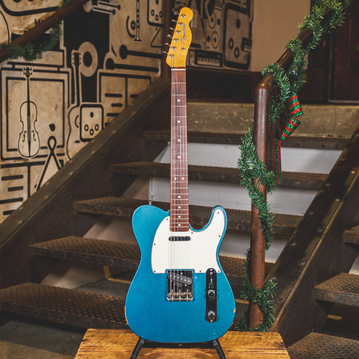 Fender Custom Shop 2005 '63 NOS Telecaster, Lake Placid Blue with OHSC - Used
