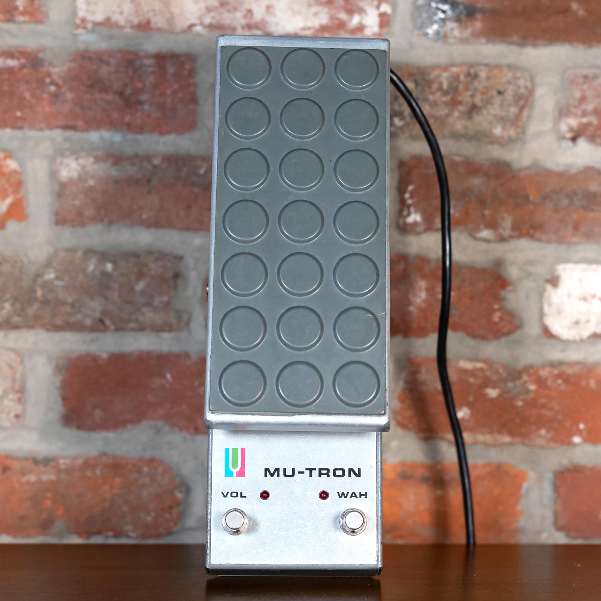 mutron volume wah wah pedal Musitronics Vintage 1970s Mu-Tron C-200 Volume Wah
