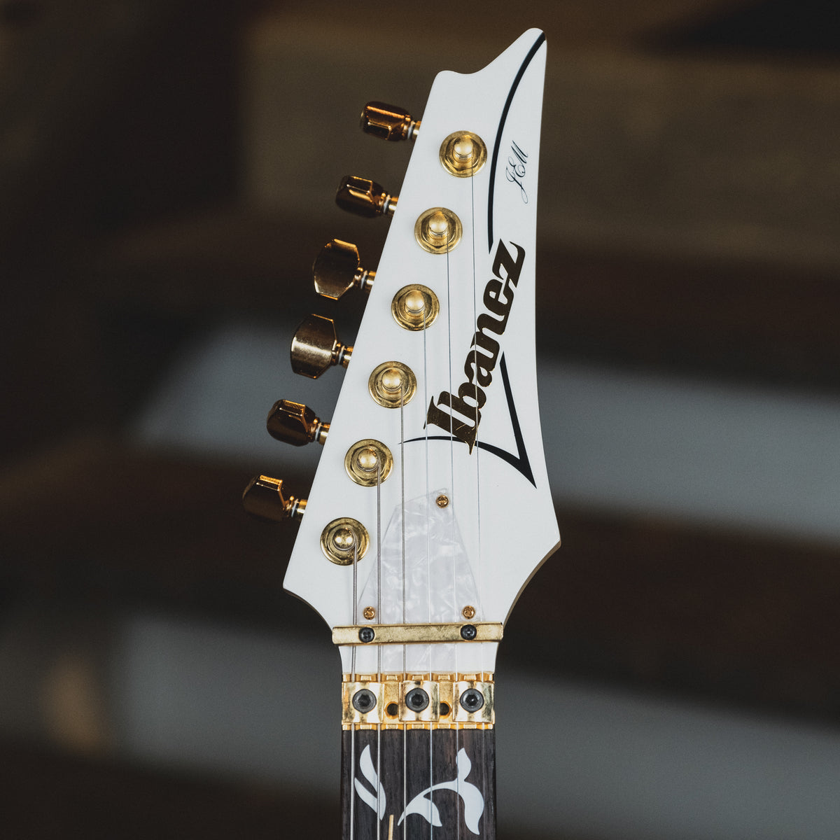 Ibanez 2013 Steve Vai Signature JEM7V-WH White With OHSC - Used