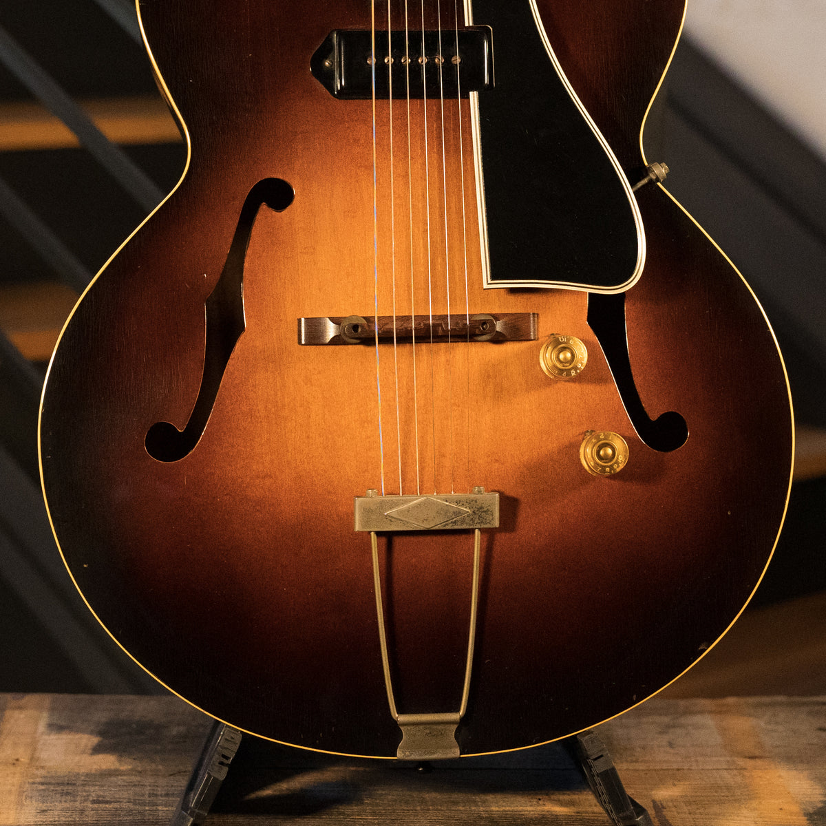 Gibson 1950 ES-150 Electric Guitar, Sunburst With OHSC - Used