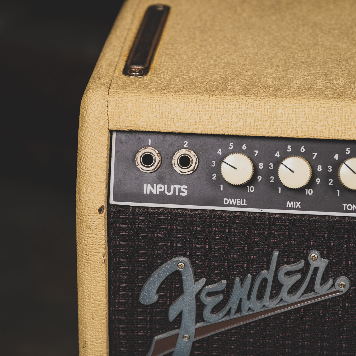 Fender 2000 Vibro King Blonde Tube Combo Guitar Amplifier - Used