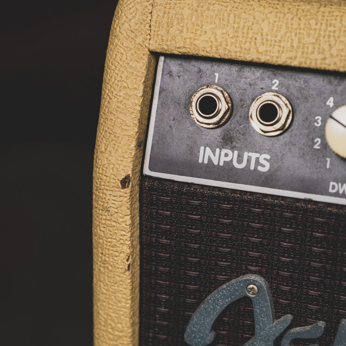 Fender 2000 Vibro King Blonde Tube Combo Guitar Amplifier - Used