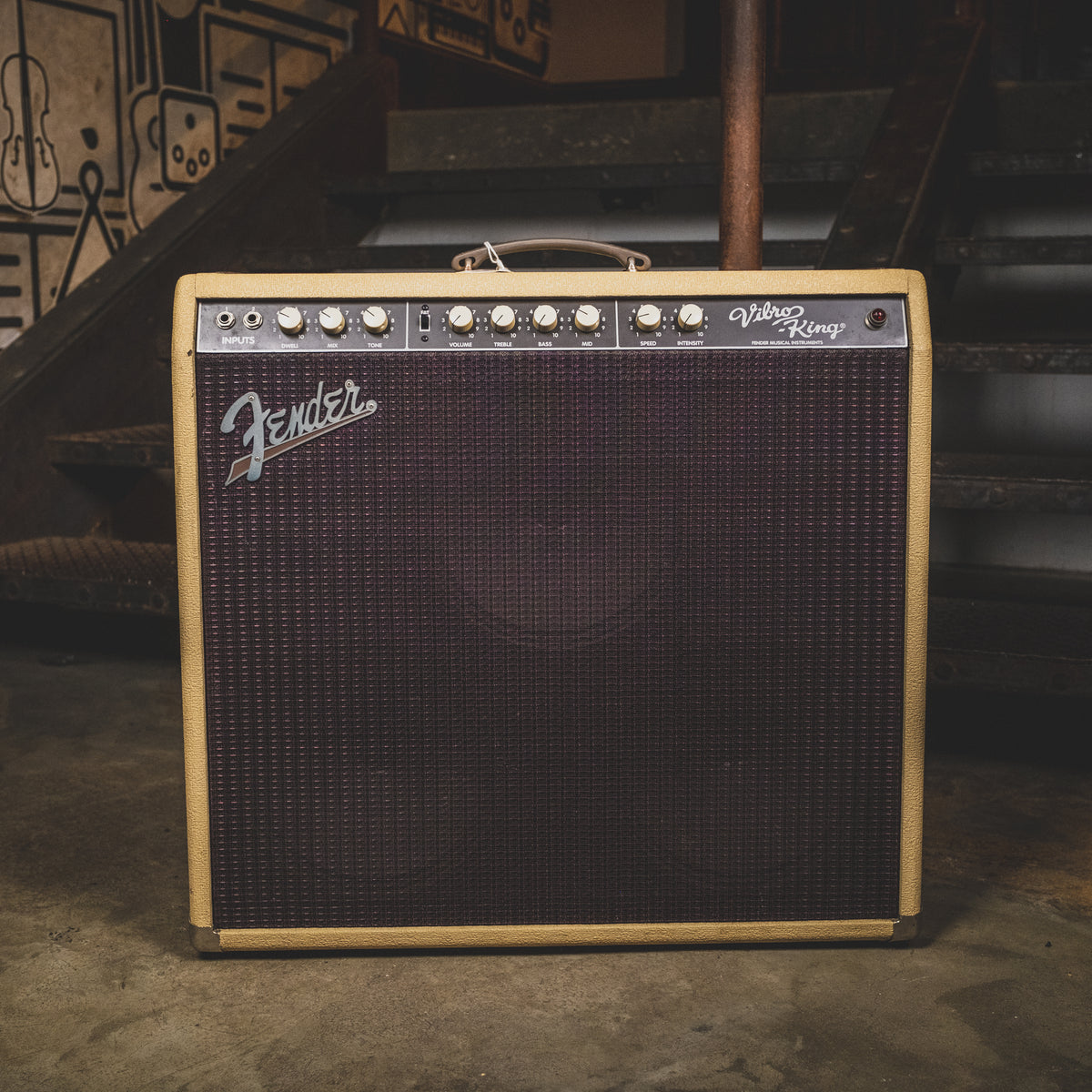 Fender 2000 Vibro King Blonde Tube Combo Guitar Amplifier - Used