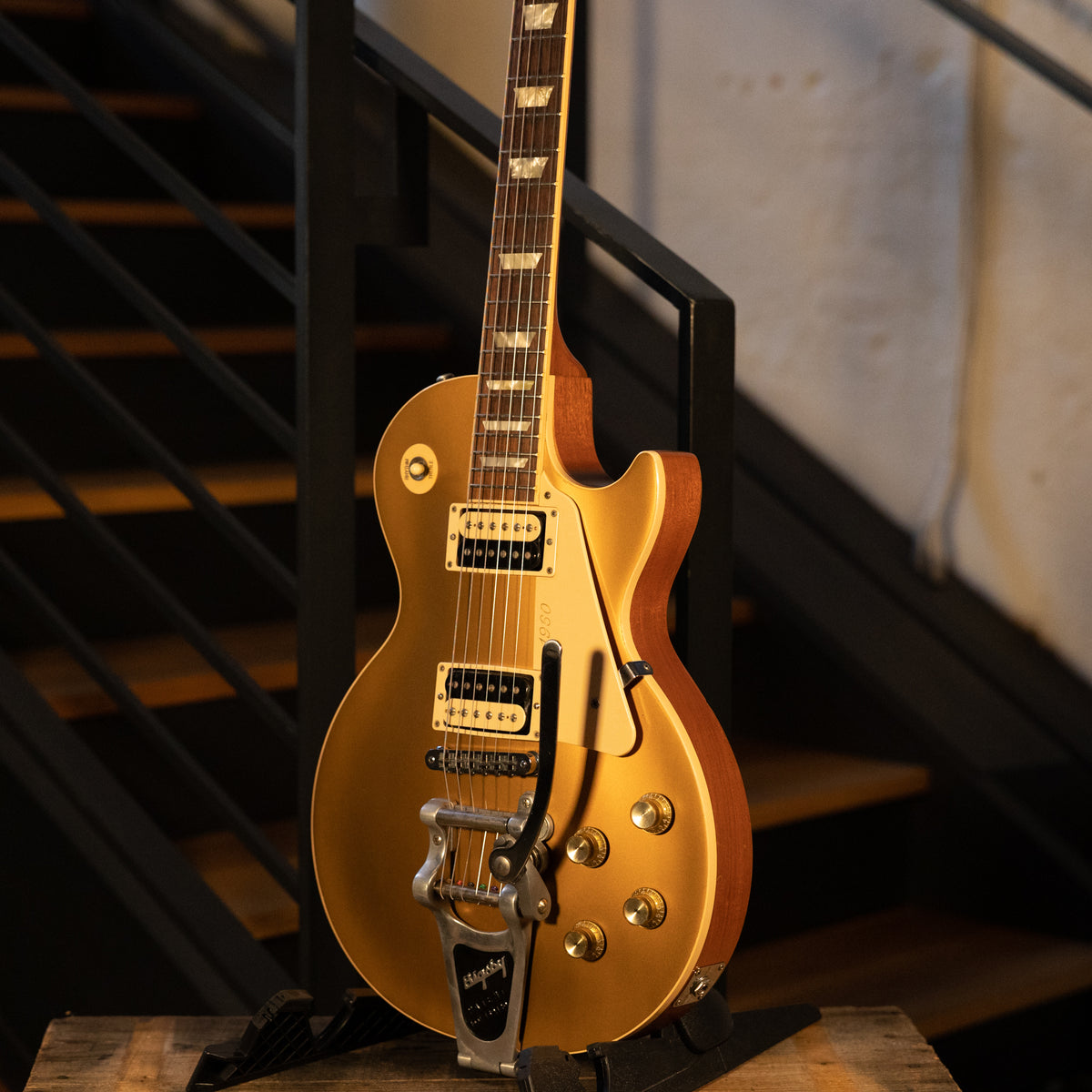 Gibson 2011 Les Paul Traditional 1960 Zebra Electric Guitar, Goldtop Bigsby With OHSC - Used