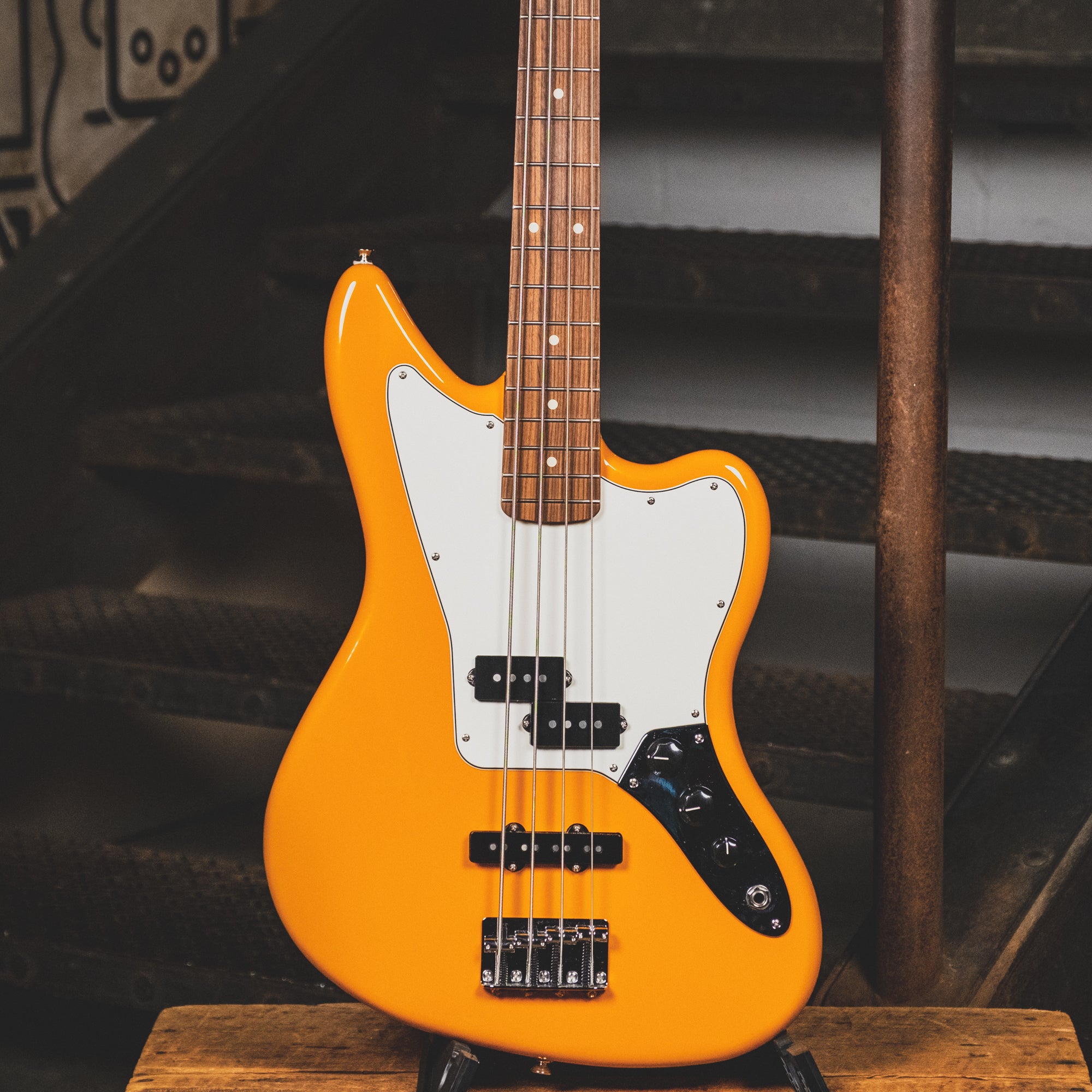 Fender エレキベース Player Jaguar Bass オレンジ Fender 2021 Player Jaguar Bass Guitar, Capri Orange With Gig Bag