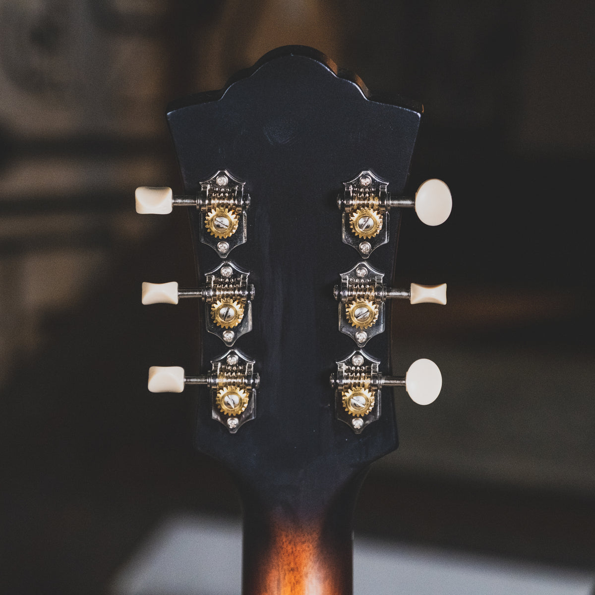 Guild 2021 D20 Acoustic Guitar, Natural With OHSC - Used