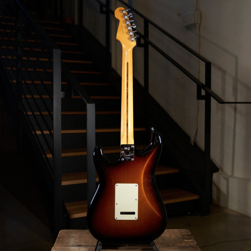 Fender 2011 American Deluxe Stratocaster Electric Guitar 2 Tone Sunburst With OHSC - Used
