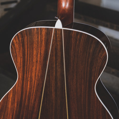 Martin 2009 J-35E Acoustic Guitar, Natural With OHSC - Used