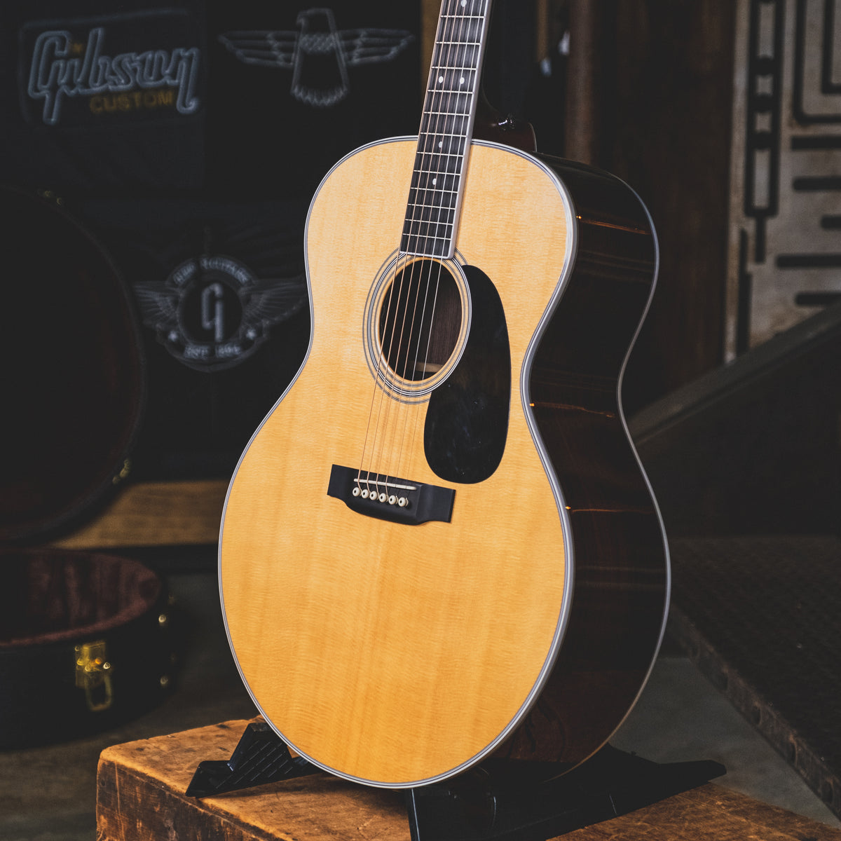 Martin 2009 J-35E Acoustic Guitar, Natural With OHSC - Used