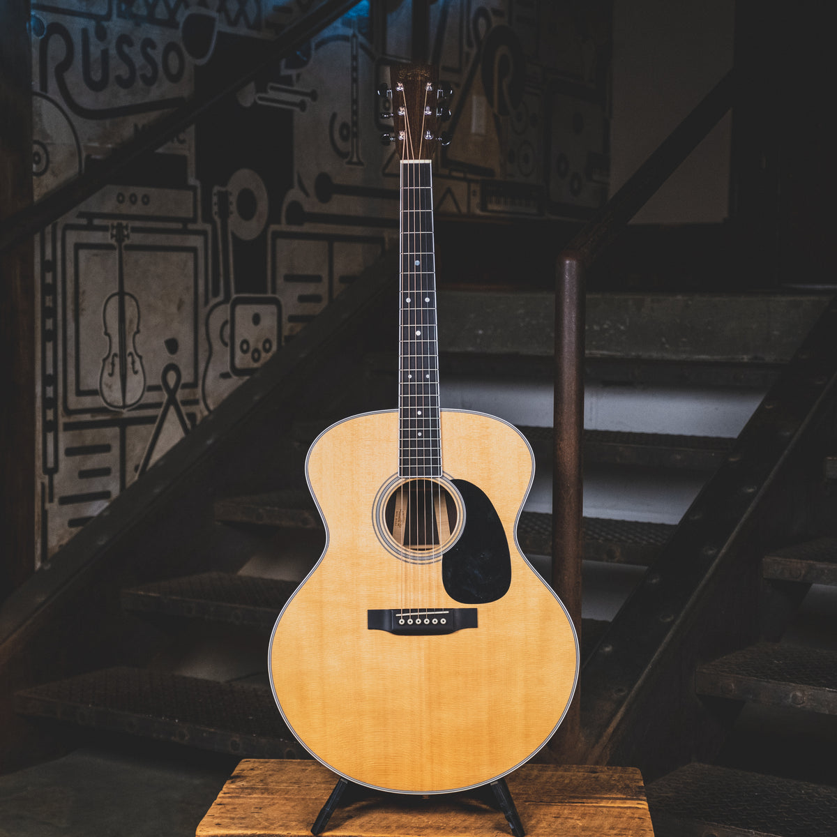 Martin 2009 J-35E Acoustic Guitar, Natural With OHSC - Used